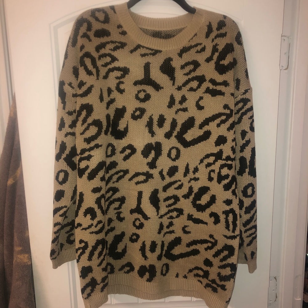 Oversized Leopard Sweater